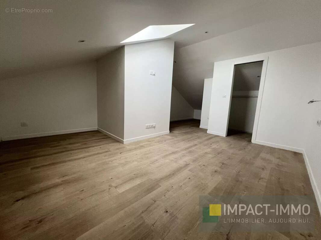 Appartement à SURESNES