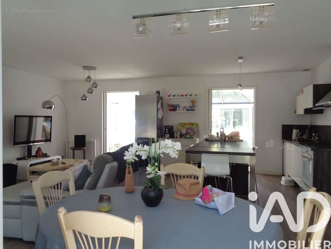 Photo 3 - Maison à FONTCOUVERTE