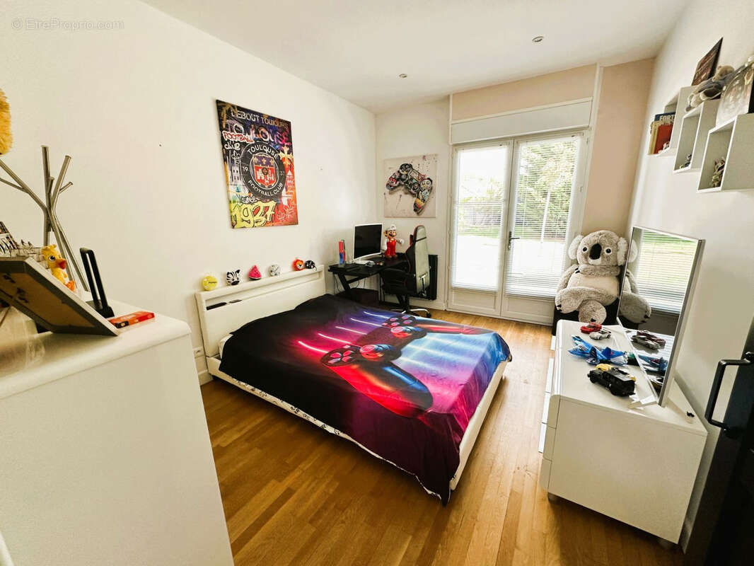 Maison à SAINT-YORRE