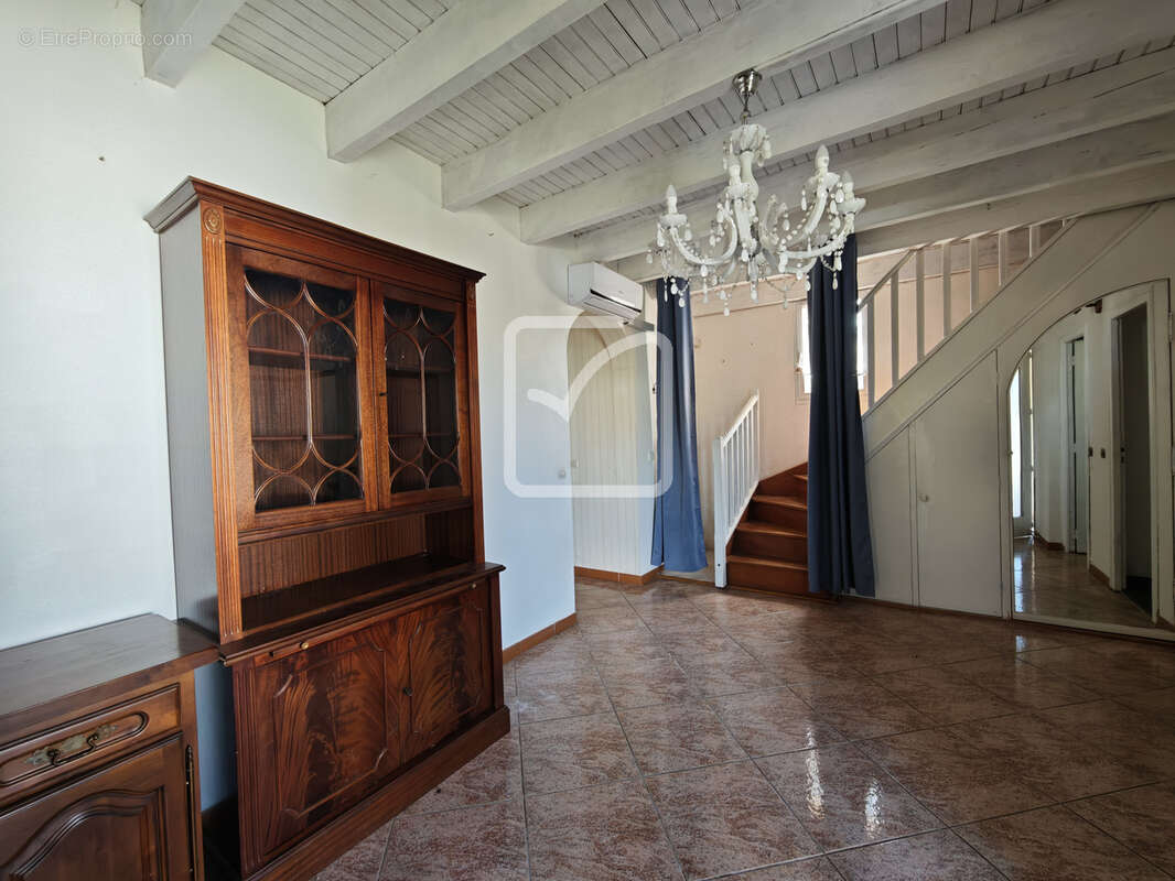 Spacieuse villa  sur 1767m2 - photo 6