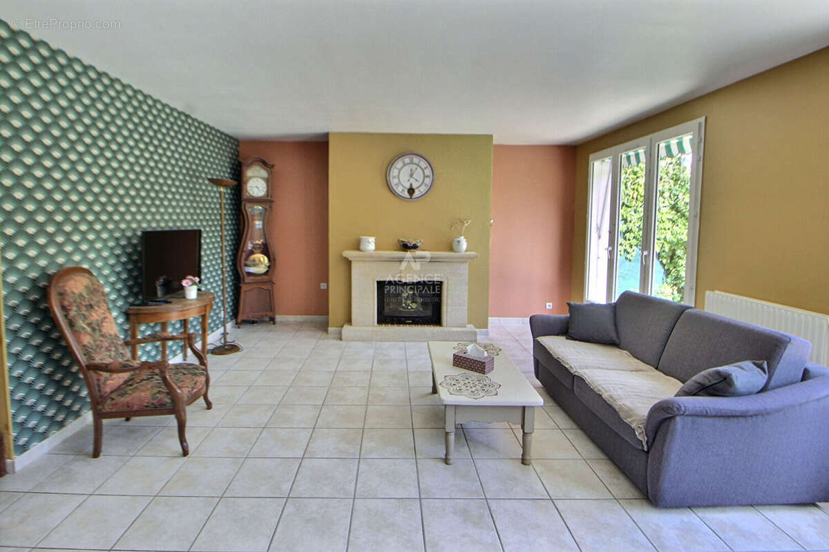 Maison à VERNOUILLET