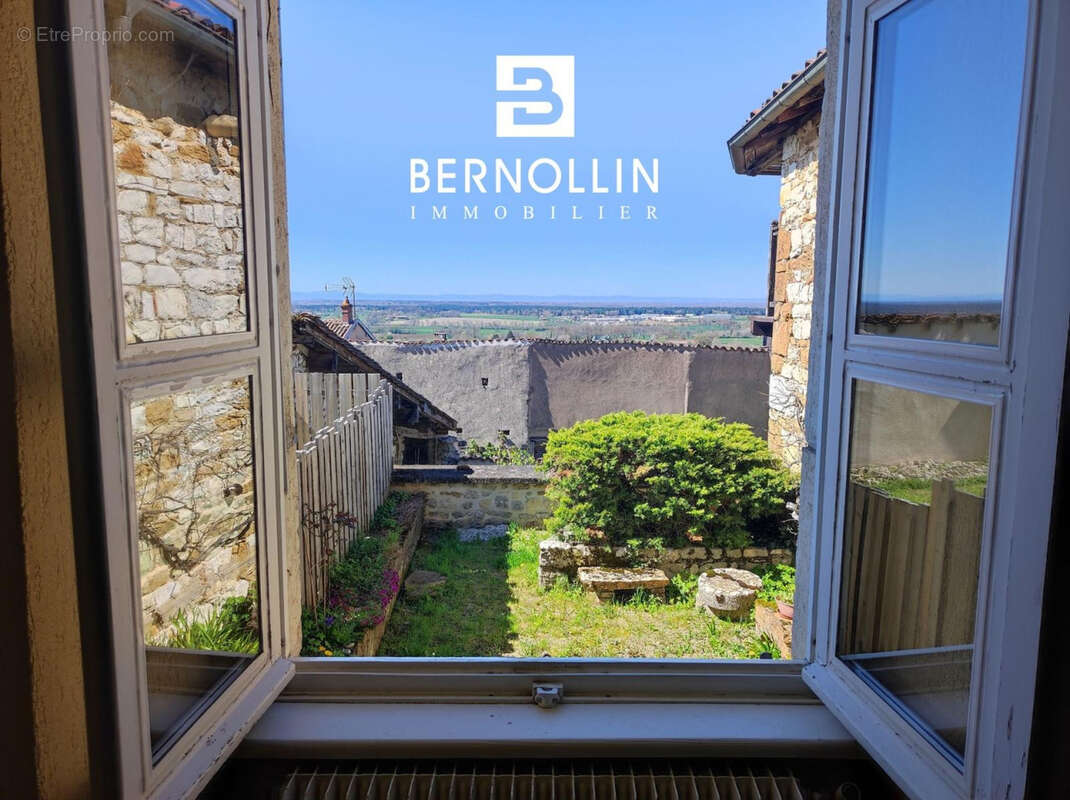 Maison à PRESSIAT