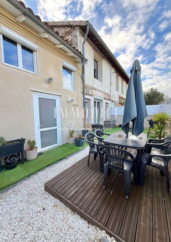 Appartement à LA CHAPELLE-DE-GUINCHAY