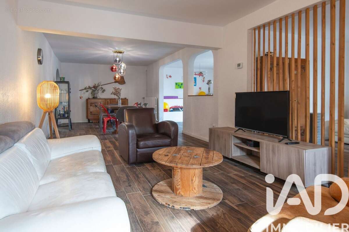 Photo 8 - Maison à CHAILLY-LES-ENNERY