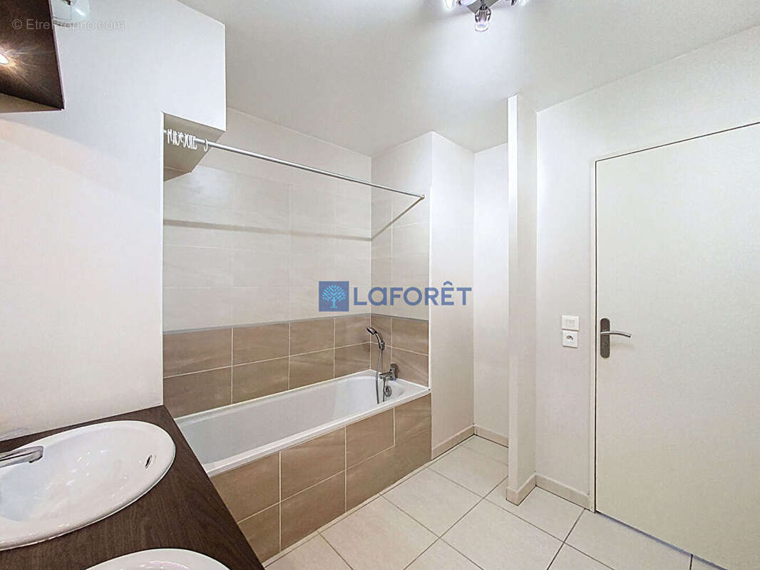 Appartement à MARSEILLE-11E