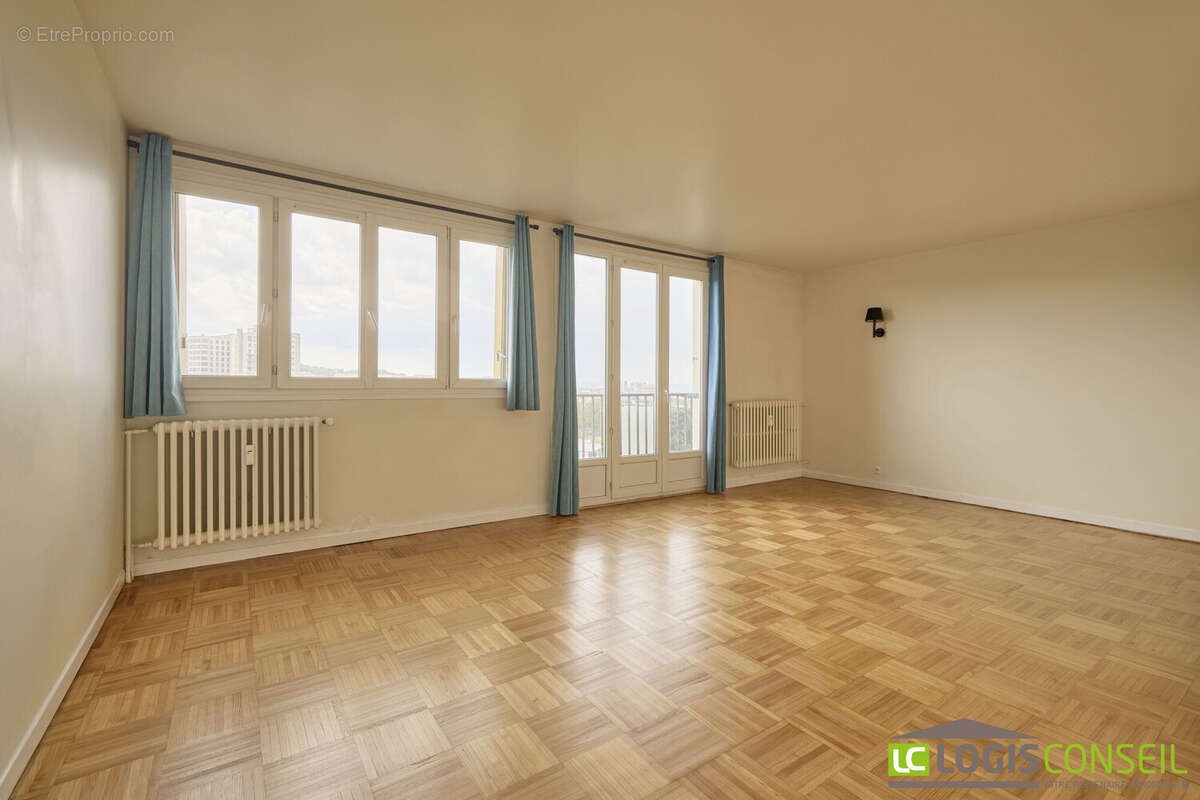Appartement à CHATILLON