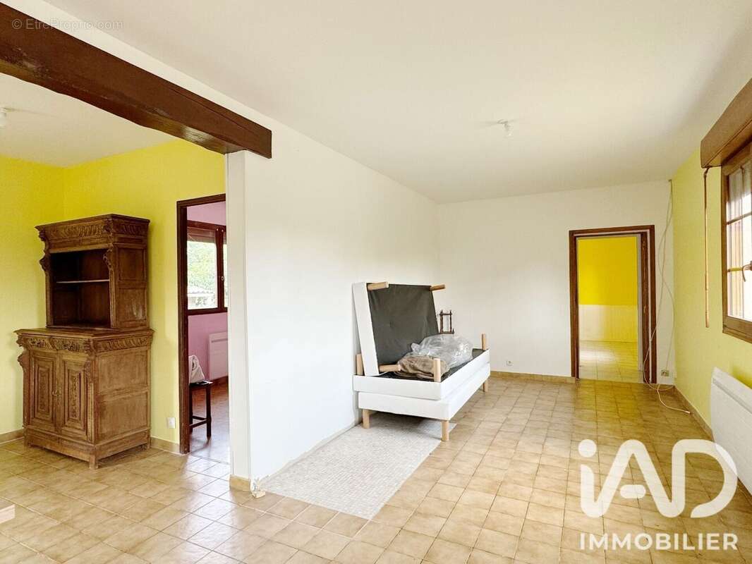 Maison 81 m² à Croixrault  - photo 6