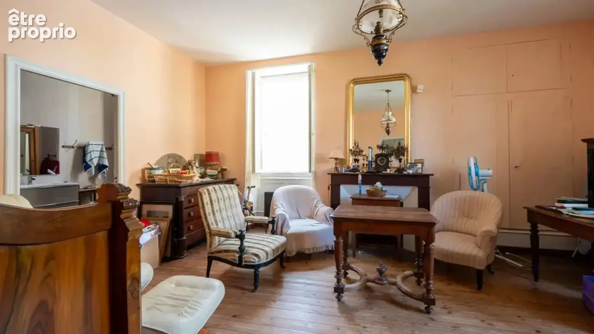 Payrac – Élégante maison bourgeoise en pierre de 258 m² avec 6 c - photo 14