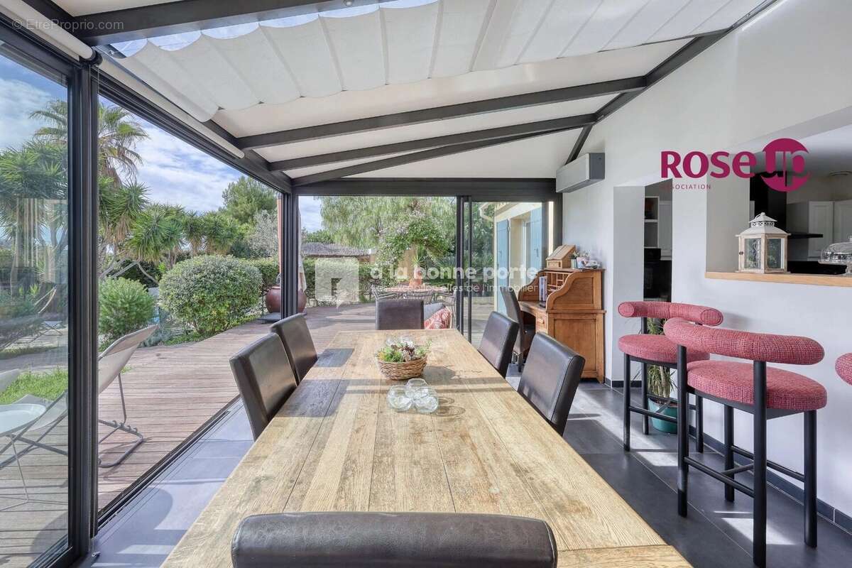 Maison à LA CADIERE-D'AZUR