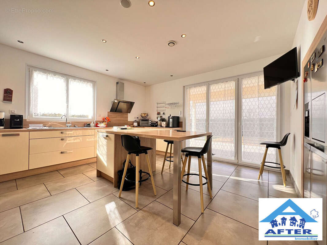 Maison à XERMAMENIL