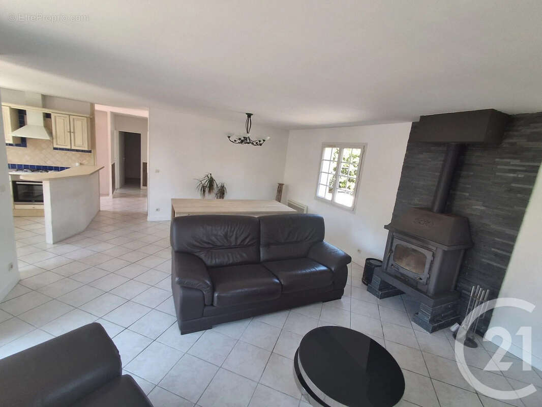 Maison 81 m² à Royan  - photo 2