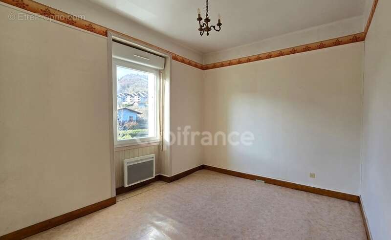 Appartement à TANINGES