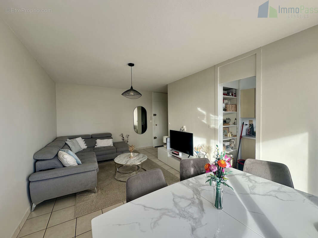 Appartement à BRON