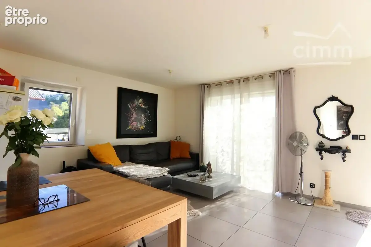 Appartement à SAINT-JEOIRE-PRIEURE