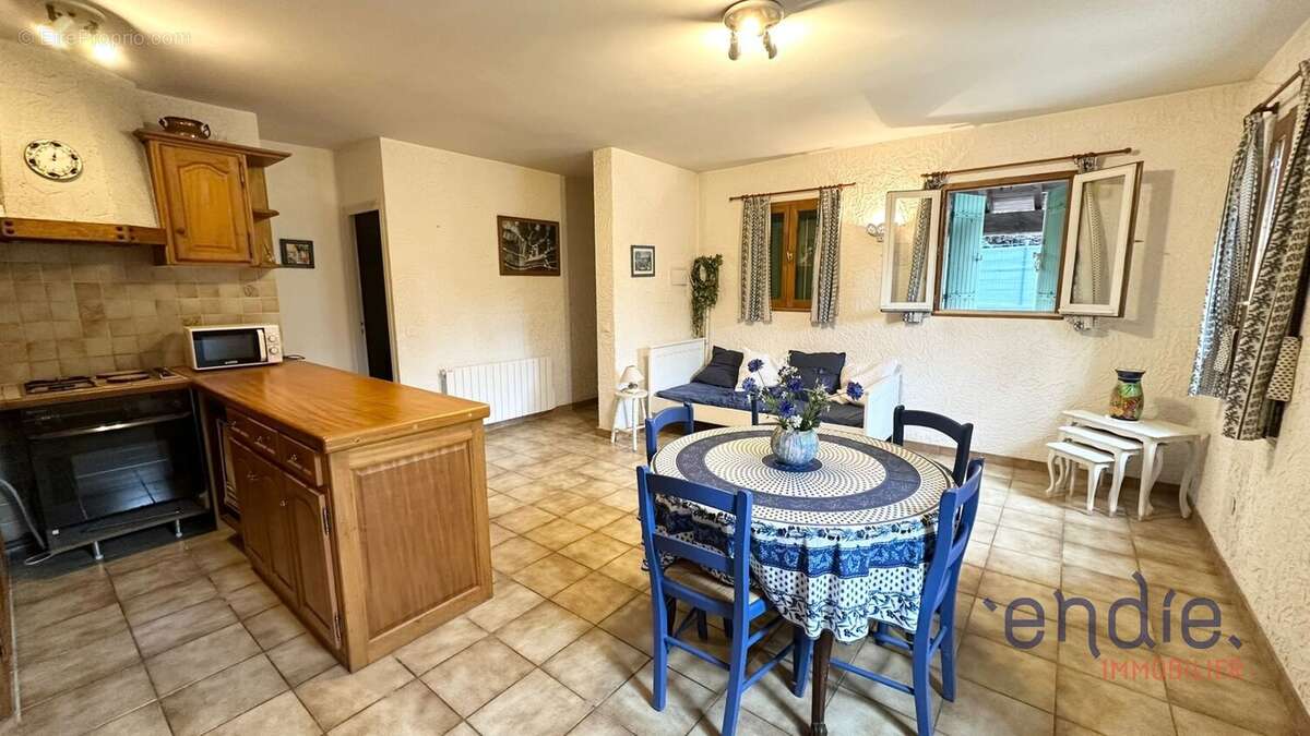 Maison à LORGUES