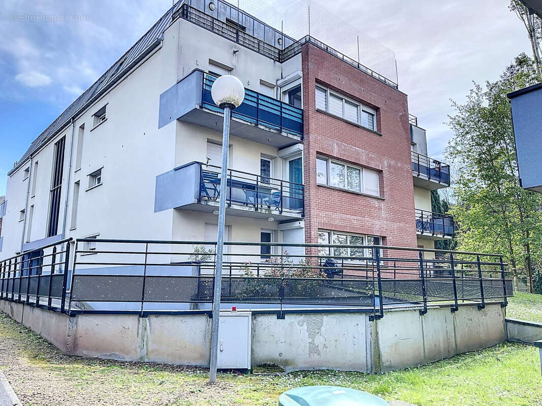 Appartement T3 77m2 dans une résidence sécurisée avec parking privé en sous-sol - photo 12