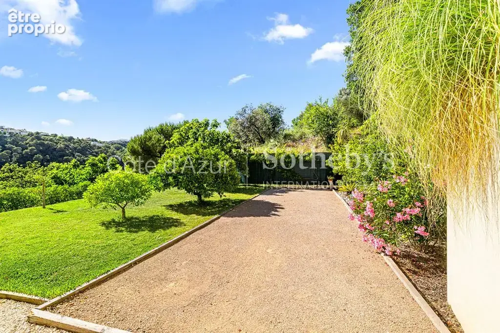 Villa néo-provençale avec piscine et vue mer à Cagnes-sur-Mer - photo 11