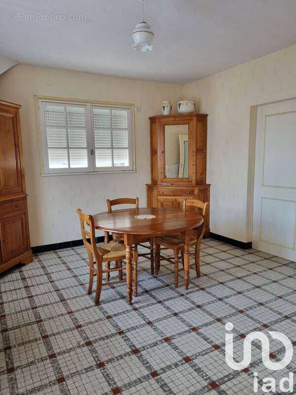 Photo 9 - Maison à YZERNAY