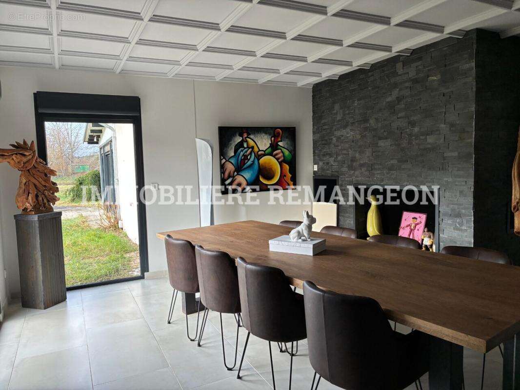 Maison à PIERREFITTE-SUR-SAULDRE