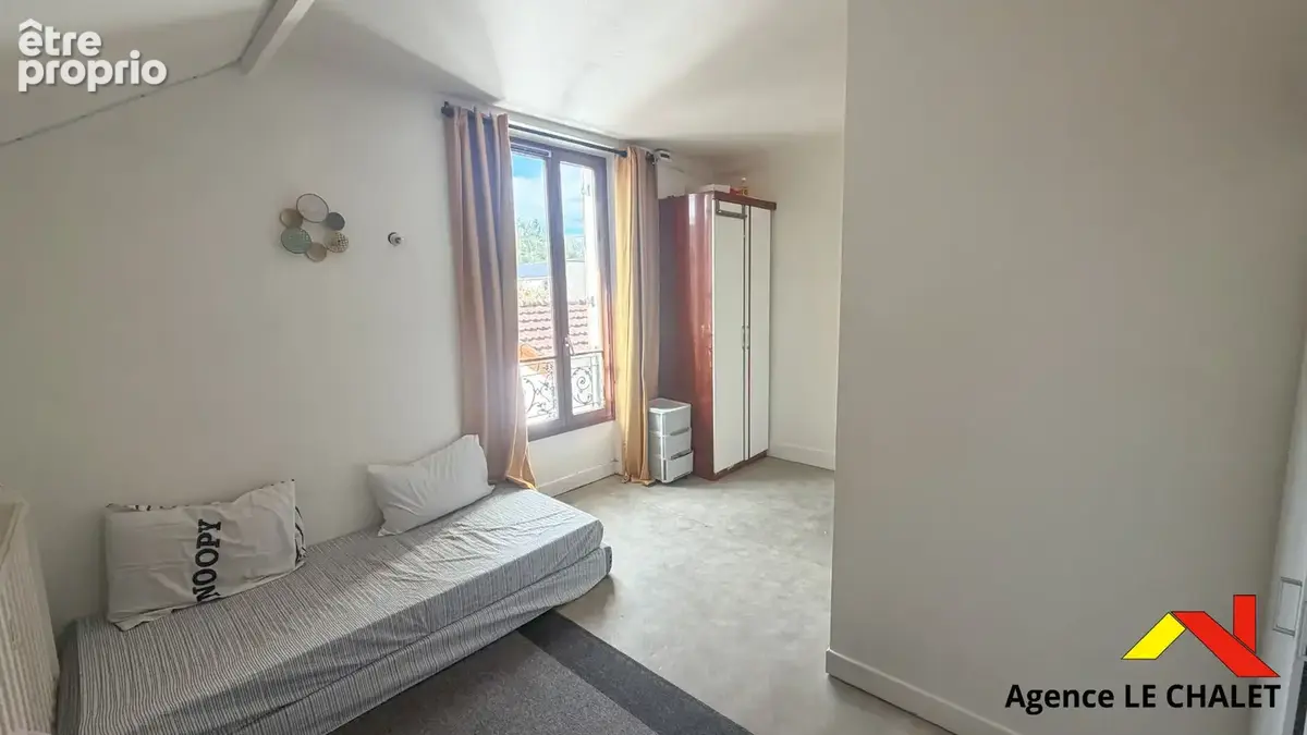 Charmant pavillon en meulière de 118 m², 4 pièces, 3 chambres, avec grand jardin - photo 8