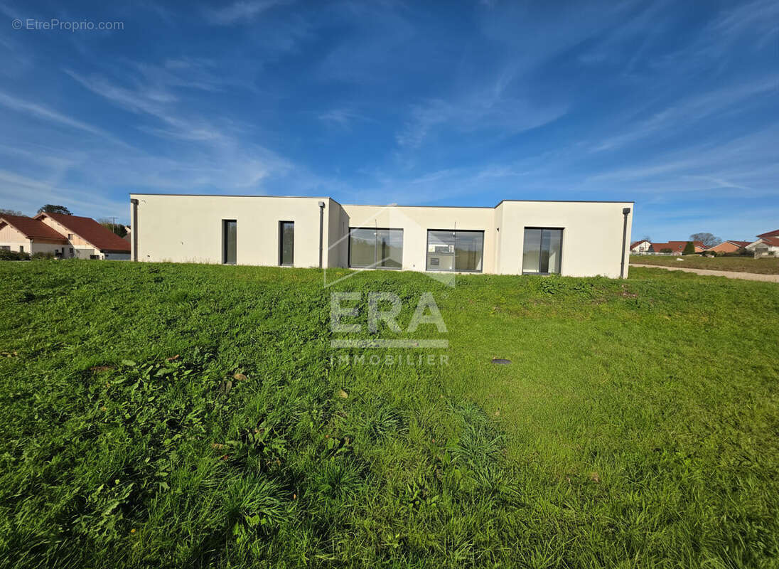 Maison à L&#039;HOPITAL-DU-GROSBOIS