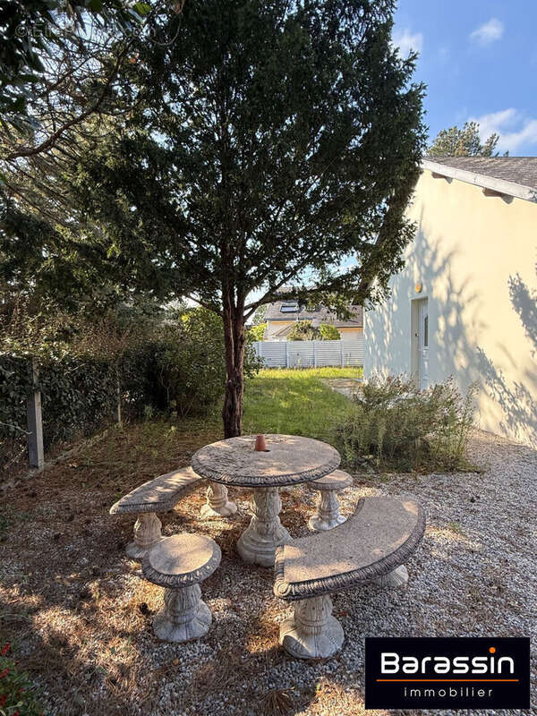 Maison à AGON-COUTAINVILLE