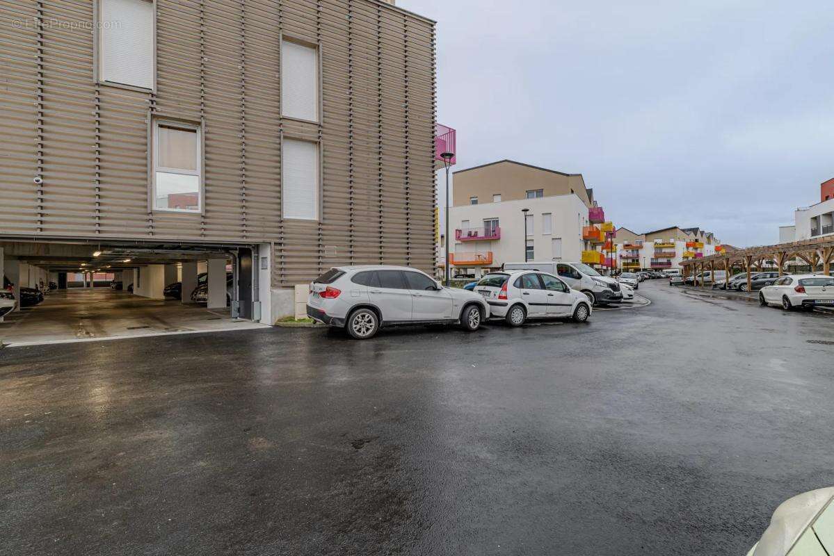 Appartement à CORBEIL-ESSONNES