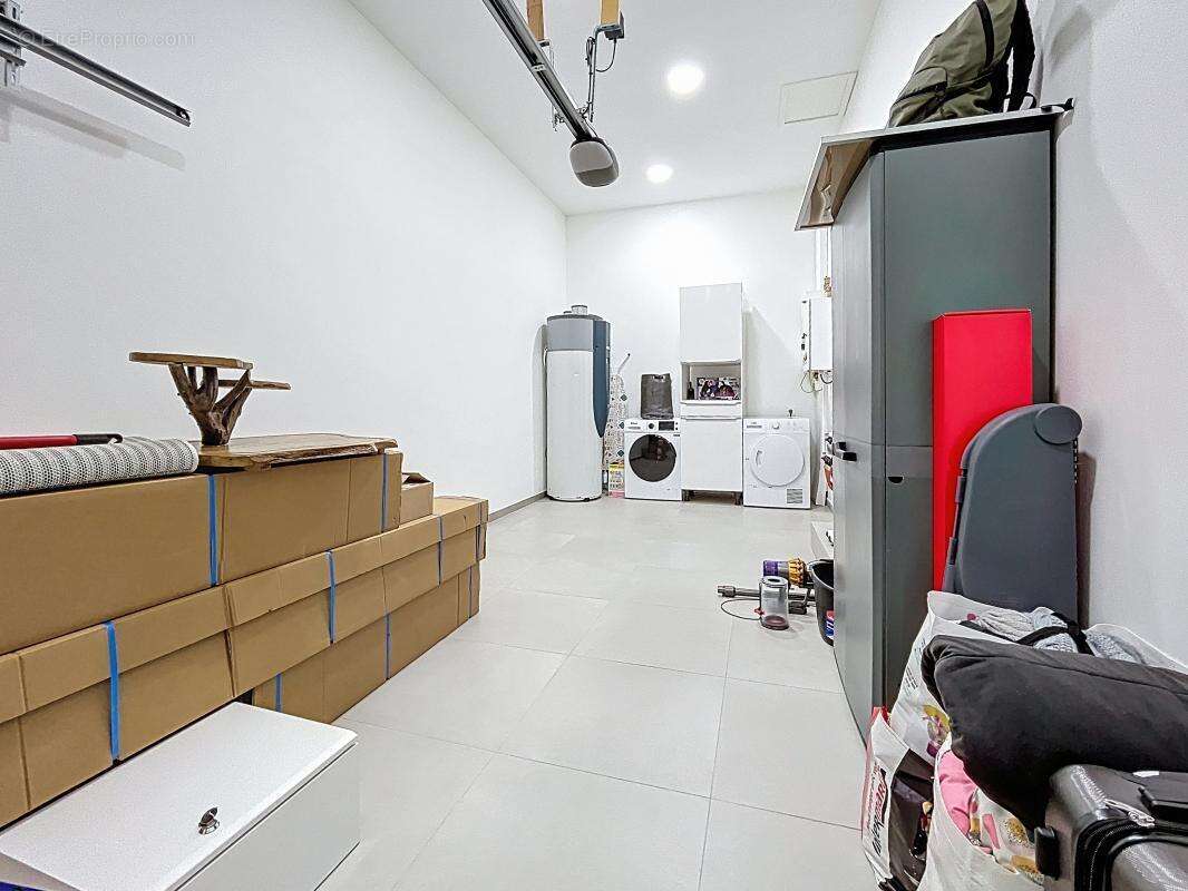 Maison à SAINT-PAUL-LES-ROMANS