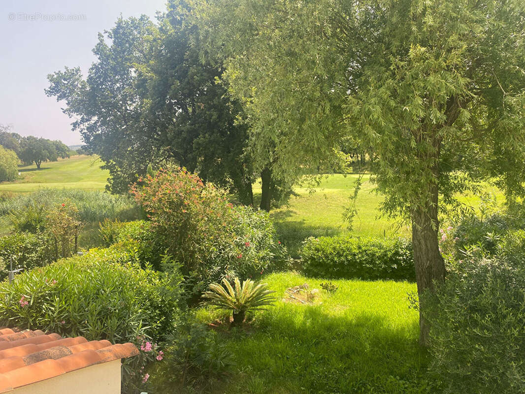 Maison à ROQUEBRUNE-SUR-ARGENS