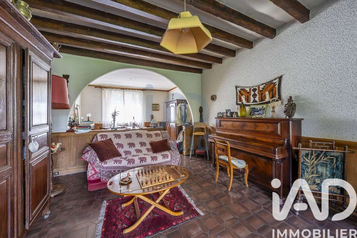 Maison 257 m² à Bannost-Villegagnon  - photo 6