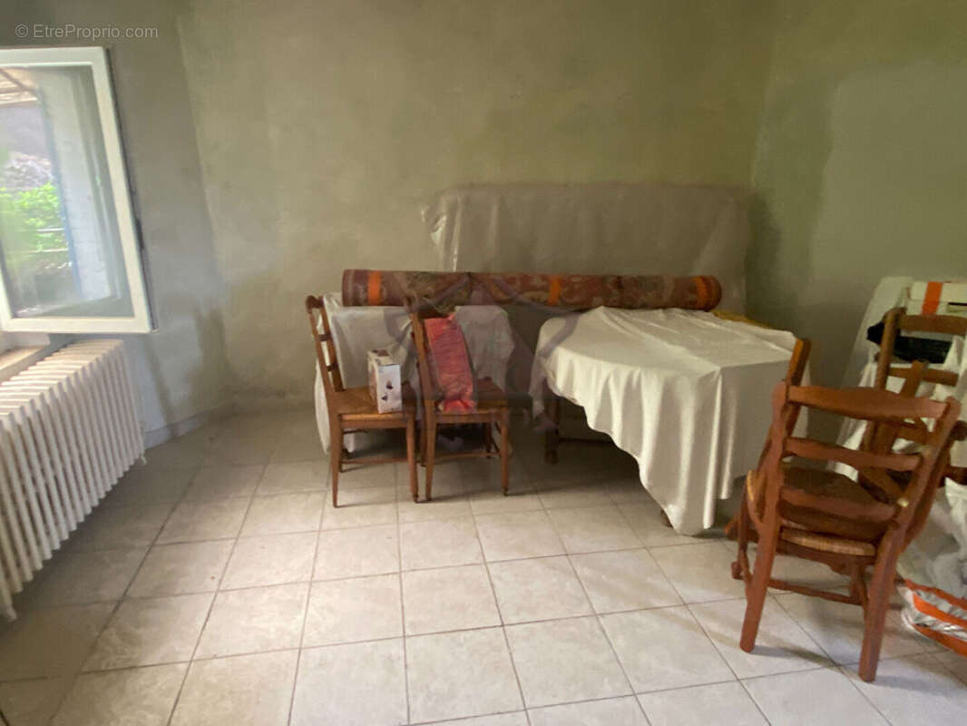 Maison à MOLIERES-SUR-CEZE