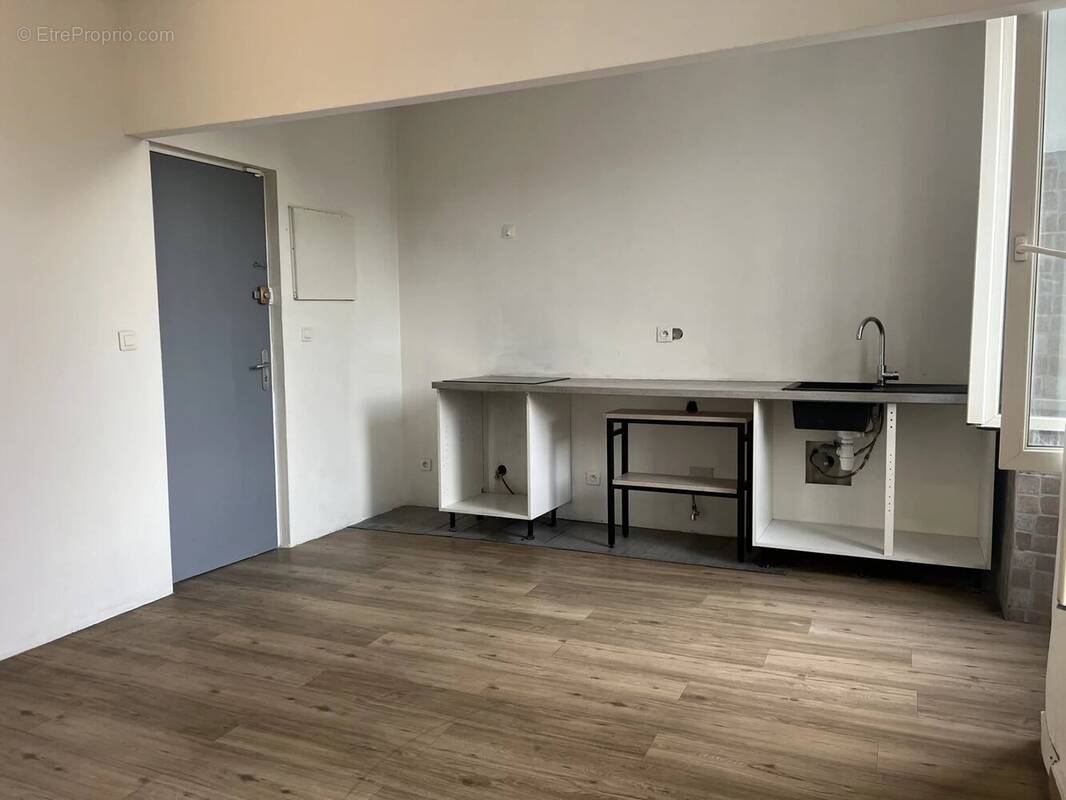 Appartement à MARSEILLE-3E