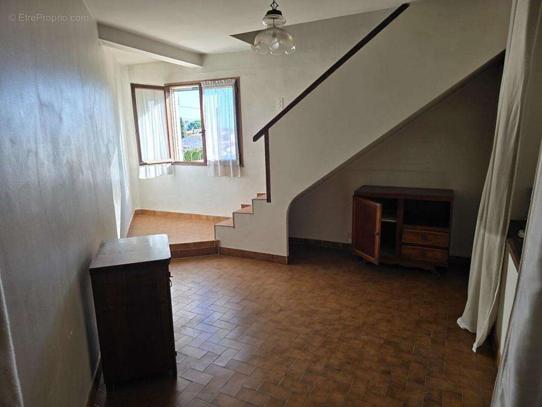 Maison à LE MUY