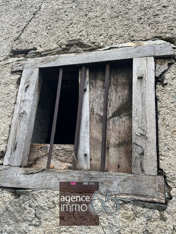 Maison à LUZ-SAINT-SAUVEUR