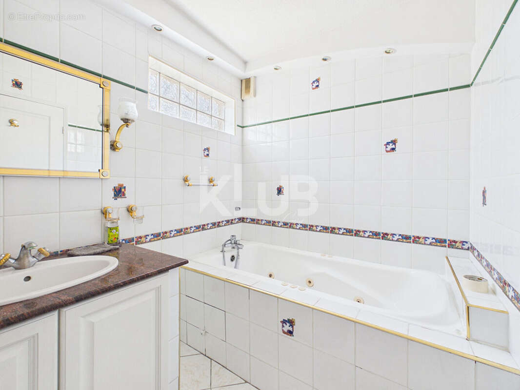 Appartement à SANARY-SUR-MER