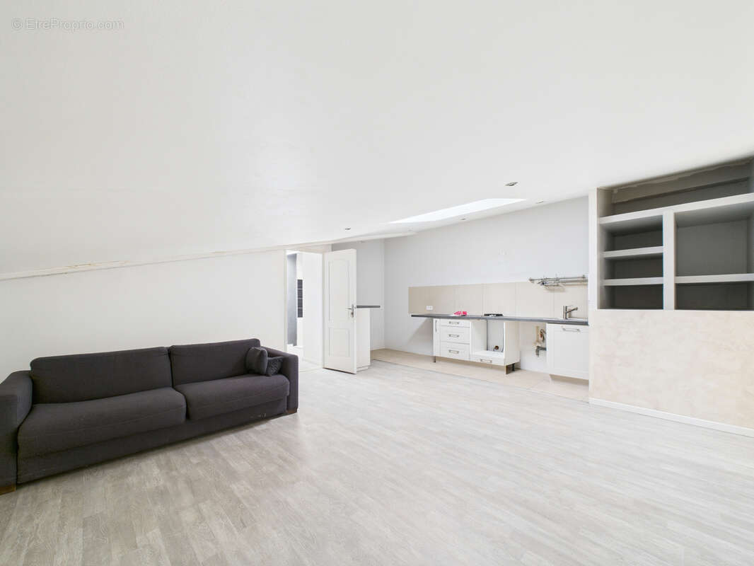 Commerce à LE BOURGET-DU-LAC