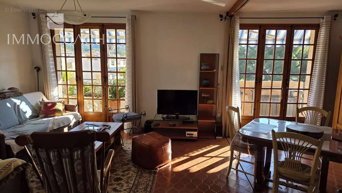 Appartement à CARQUEIRANNE