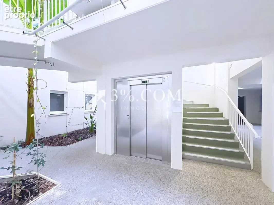 Appartement T2 moderne de 48 m2 avec terrasse et vue dégagée - photo 9