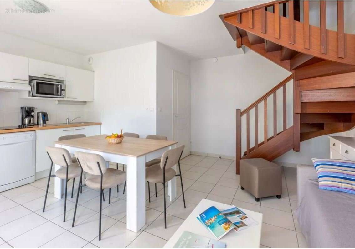 INVESTISSEMENT LOCATIF  HOURTIN  Résidence Tourisme Odalys Le Petit Pont - 6,87 % de rentabilité - photo 4