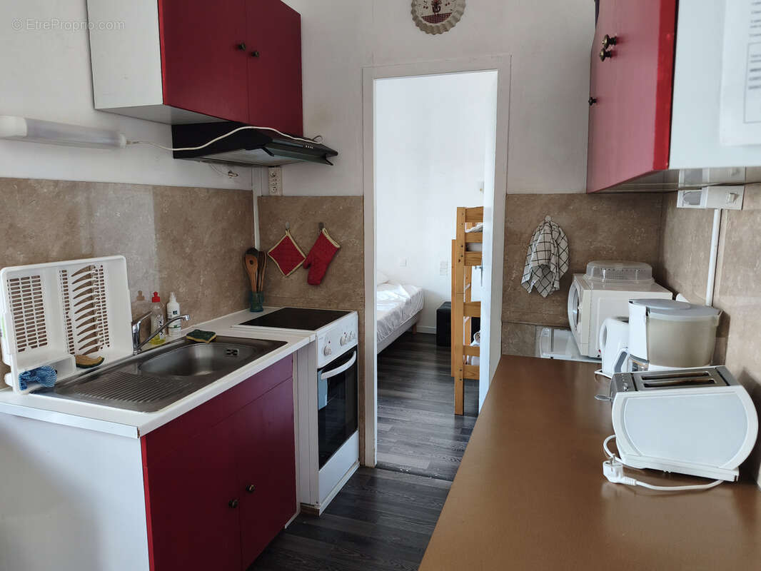 T2 de 32 m2 à fort potentiel dans une belle résidence avec une vue splendide - photo 6