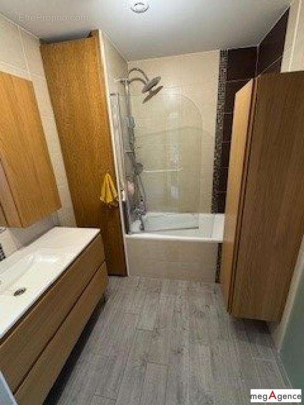 Appartement à FLEURY-LES-AUBRAIS
