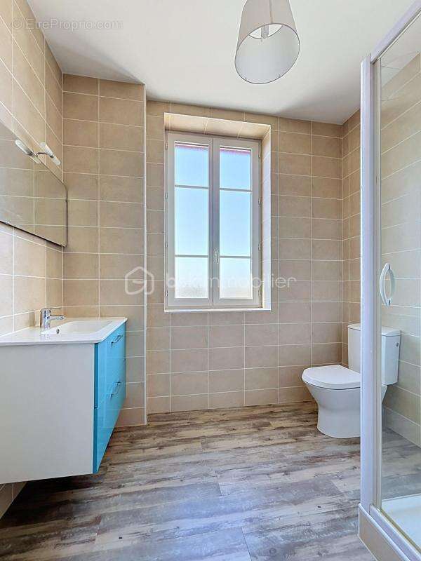 BEYNOST – Maison familiale de caractère alliant le charme de l'ancien et le confort moderne - photo 21