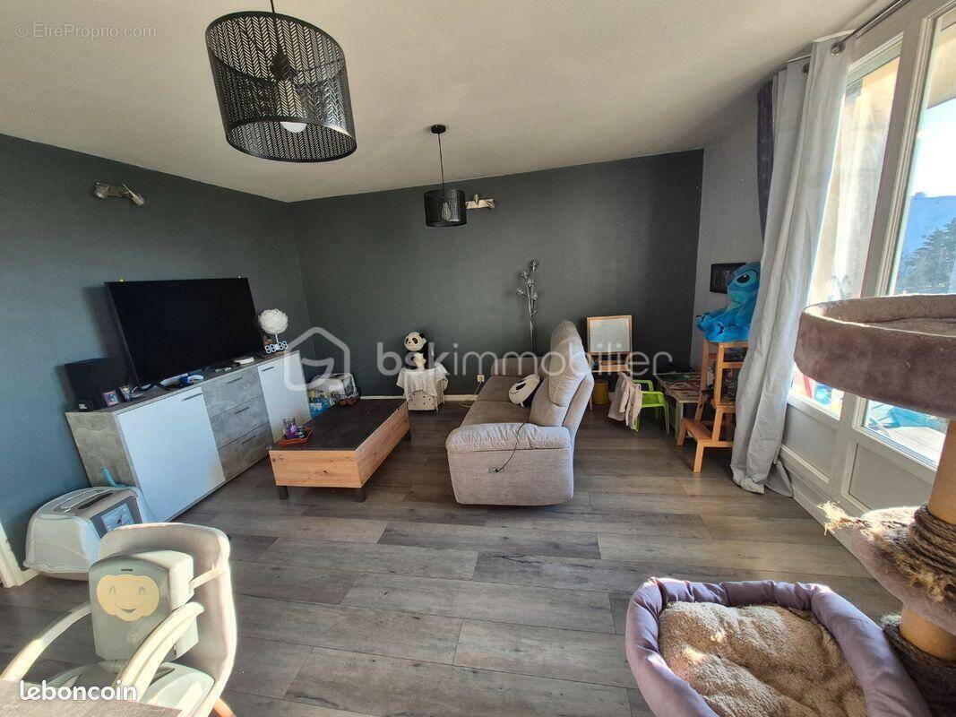 Appartement à CHILLY-MAZARIN