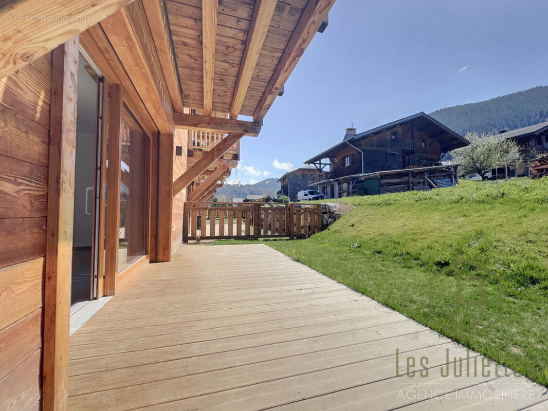 Appartement à ESSERT-ROMAND