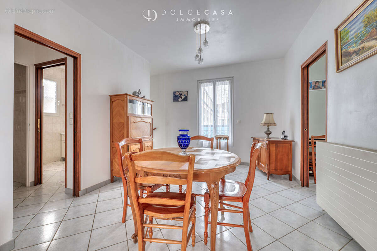 Maison à LE PERREUX-SUR-MARNE