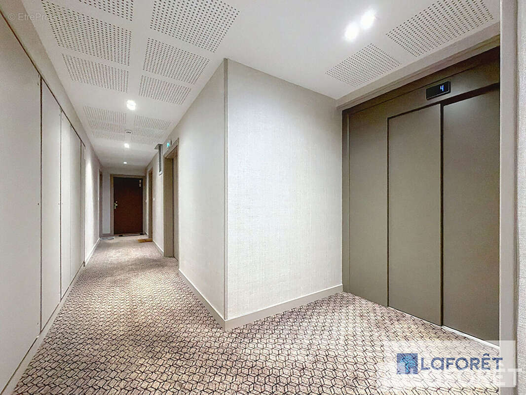 Appartement à LE PLESSIS-TREVISE