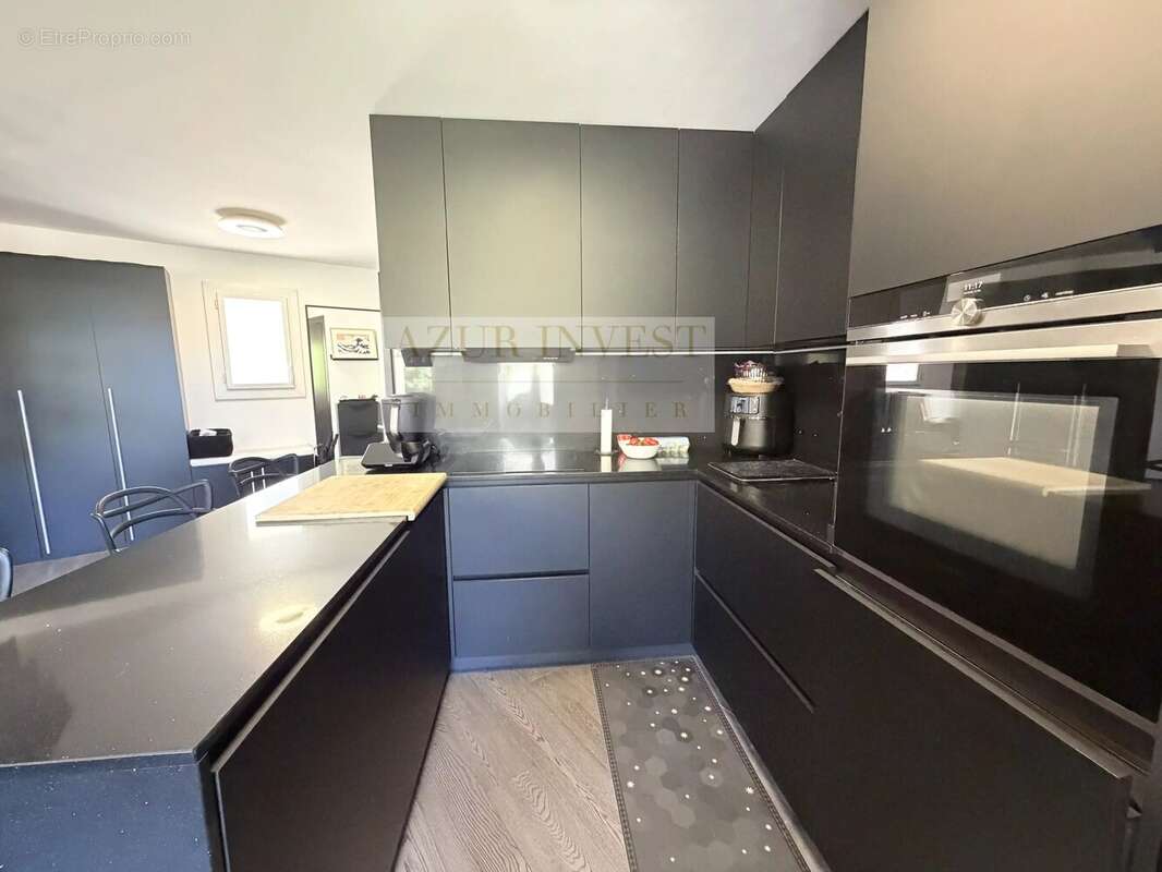 Appartement à ROQUEBRUNE-CAP-MARTIN