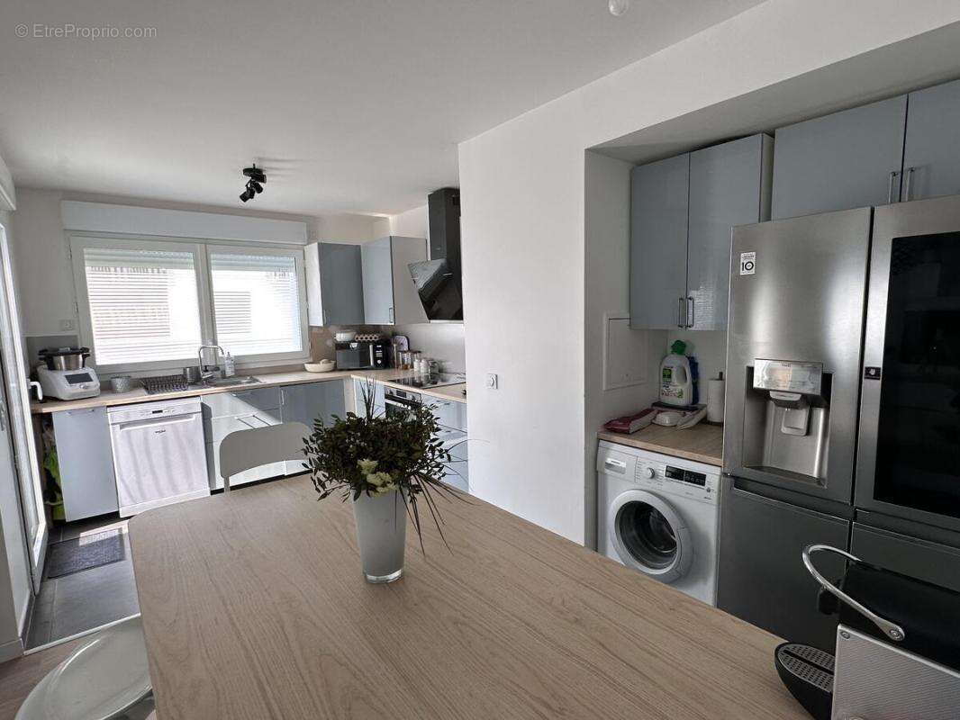 Appartement à COLOMBES