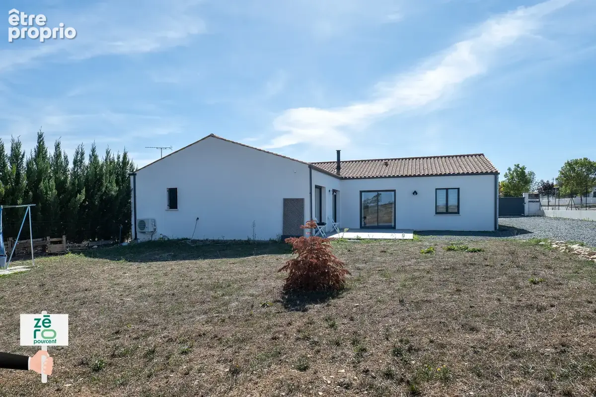 Maison récente de plain-pied à Chaillé-les-Marais   4 chambres, suite parentale, garage-atelier et terrain con - photo 17