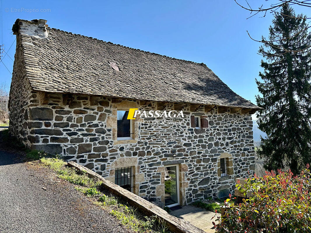 Maison à PRADES-D'AUBRAC